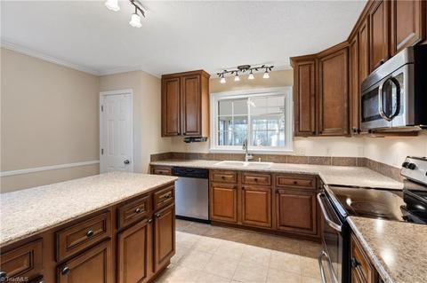 2540 Farmbrook Rd, Winston Salem, NC 27103 photo 14