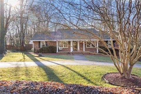 2540 Farmbrook Rd, Winston Salem, NC 27103 photo 1