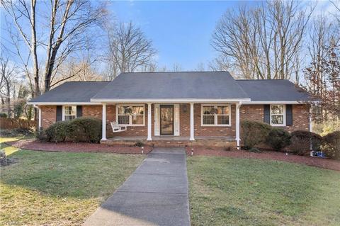 2540 Farmbrook Rd, Winston Salem, NC 27103 photo 2