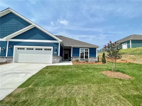 118 Mountain Maple Dr, King, NC 27021 photo 1