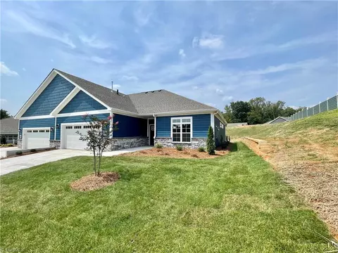 118 Mountain Maple Dr, King, NC 27021 photo 2