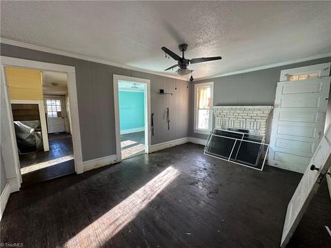203 Coltrane Ave, High Point, NC 27260 photo 4