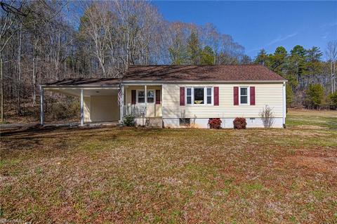 1992 Bolejack Rd, Germanton, NC 27019 photo 34