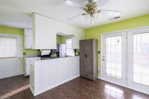 106 Smith Dr, Pilot Mountain, NC 27041 photo 9