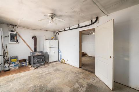 106 Smith Dr, Pilot Mountain, NC 27041 photo 21