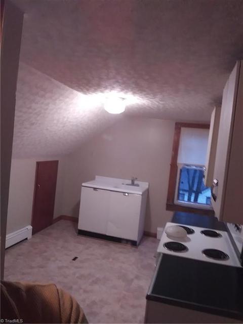 817 Unity St, Thomasville, NC 27360 photo 7
