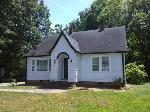 817 Unity St, Thomasville, NC 27360 photo 1