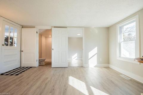 125 Pulliam St, King, NC 27021 photo 5