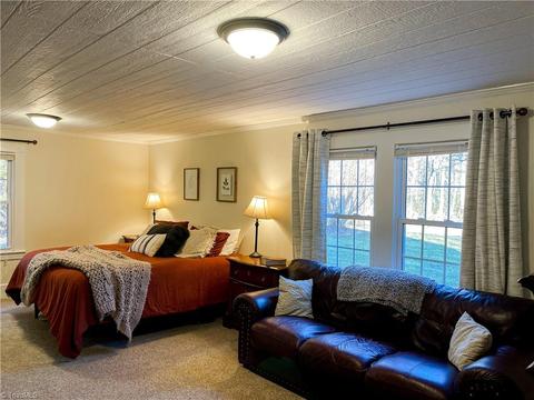 370 Armstrong Rd, Pilot Mountain, NC 27041 photo 24