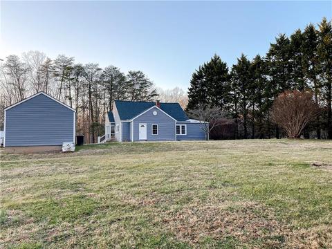 370 Armstrong Rd, Pilot Mountain, NC 27041 photo 33