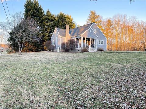 370 Armstrong Rd, Pilot Mountain, NC 27041 photo 41