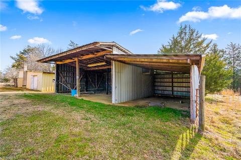 3889 Meadowbrook Dr, Trinity, NC 27370 photo 6