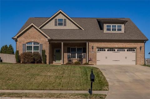 1202 Leyland Ter, Trinity, NC 27370 photo 2