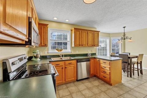 3678 Single Leaf Ct, High Point, NC 27265 photo 13