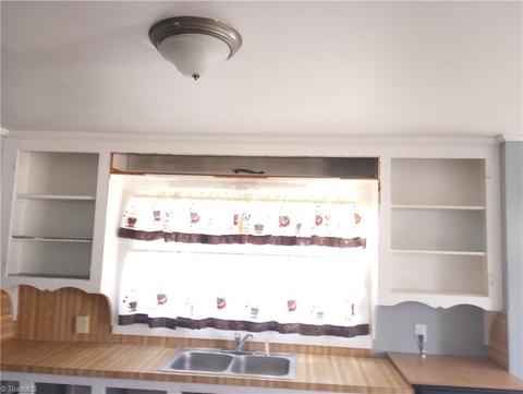 114 Wall St, King, NC 27021 photo 10