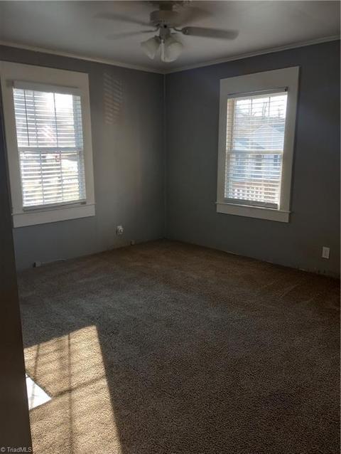 114 Wall St, King, NC 27021 photo 3