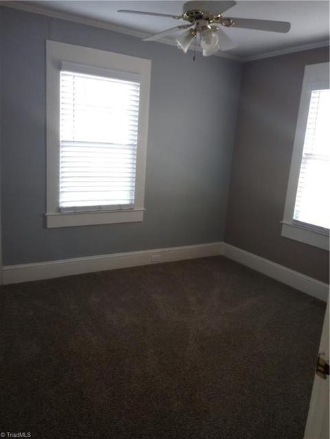114 Wall St, King, NC 27021 photo 4