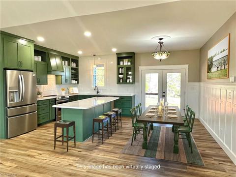 104 Arrowood Ln, Harmony, NC 28634 photo 2