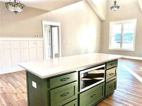 104 Arrowood Ln, Harmony, NC 28634 photo 9