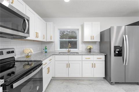 325 Phillips Ave, High Point, NC 27262 photo 2