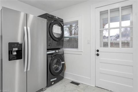 325 Phillips Ave, High Point, NC 27262 photo 6
