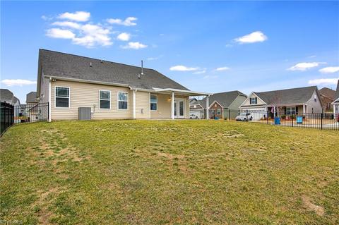 122 Pendleton Dr, Bermuda Run, NC 27006 photo 35