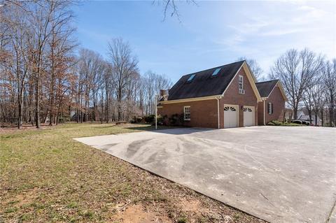 8904 Cedar Spring Dr, Colfax, NC 27235 photo 42