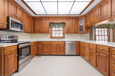 8904 Cedar Spring Dr, Colfax, NC 27235 photo 11