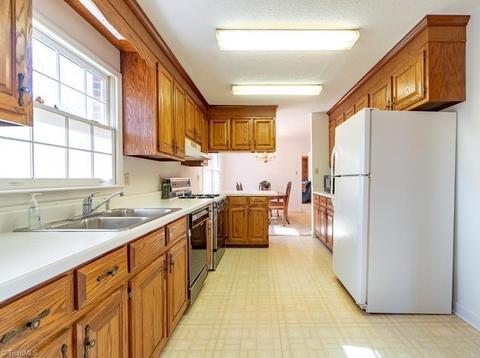 2384 Eggleston Falls Rd, Ridgeway, VA 24148 photo 18