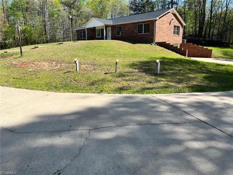 2384 Eggleston Falls Rd, Ridgeway, VA 24148 photo 16