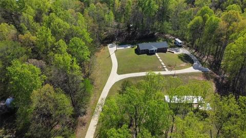 2384 Eggleston Falls Rd, Ridgeway, VA 24148 photo 7