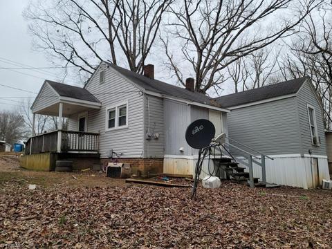 458 E Salisbury St, Denton, NC 27239 photo 5
