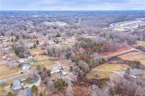 239 Miller Dr, High Point, NC 27265 photo 4