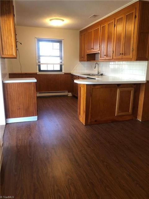 104 White Oak Dr, King, NC 27021 photo 8