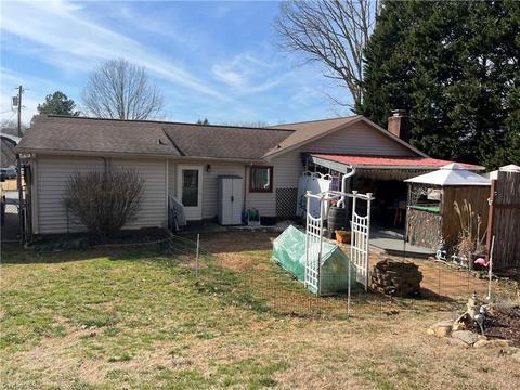 210 Stokes Forest Dr, King, NC 27021 photo 44