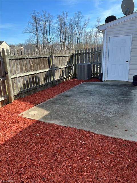 2802 Waterstone Loop, High Point, NC 27265 photo 19