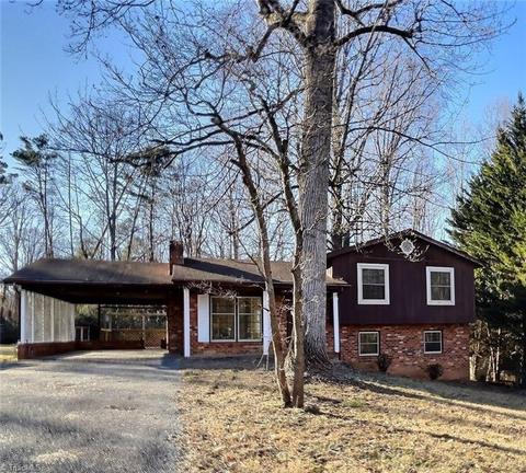 237 Yorkfield Dr, Elkin, NC 28621 photo 1
