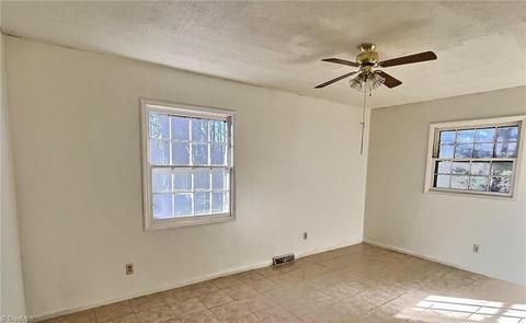 237 Yorkfield Dr, Elkin, NC 28621 photo 10