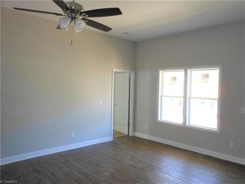 623 Cable St, Thomasville, NC 27360 photo 11