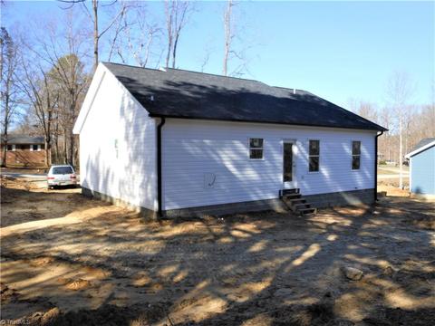 623 Cable St, Thomasville, NC 27360 photo 15
