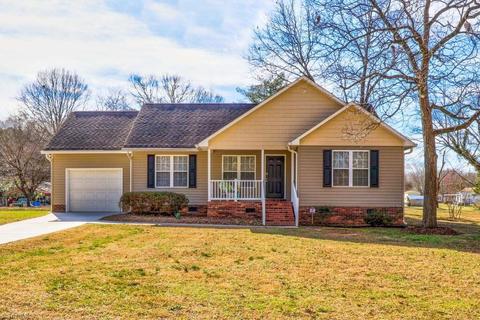 145 Pine Dr, Salisbury, NC 28144 photo 3