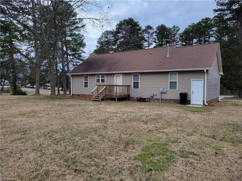145 Pine Dr, Salisbury, NC 28144 photo 2