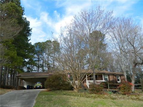 479 Robin Ln, Archdale, NC 27263 photo 2