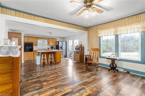 452 Perkinson Rd, Ruffin, NC 27326 photo 9