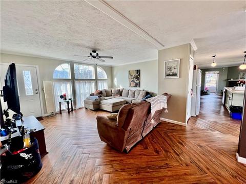 10127 Boone Trl, Purlear, NC 28665 photo 10