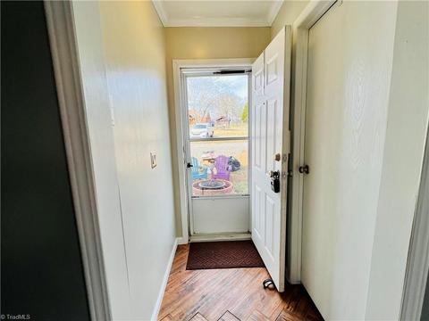 10127 Boone Trl, Purlear, NC 28665 photo 32