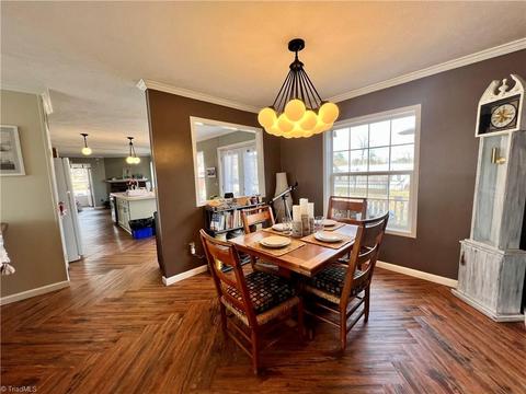 10127 Boone Trl, Purlear, NC 28665 photo 11