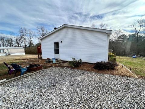 10127 Boone Trl, Purlear, NC 28665 photo 7