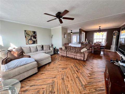 10127 Boone Trl, Purlear, NC 28665 photo 8