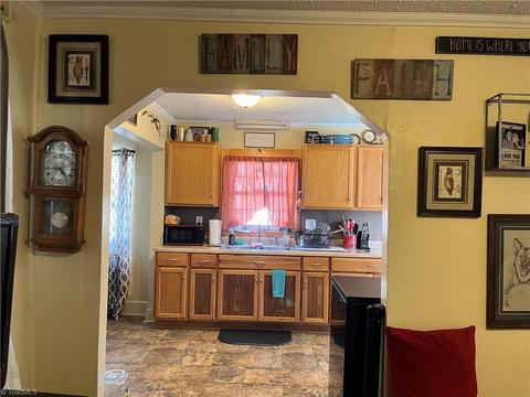 408 Dixie St, Lexington, NC 27292 photo 7
